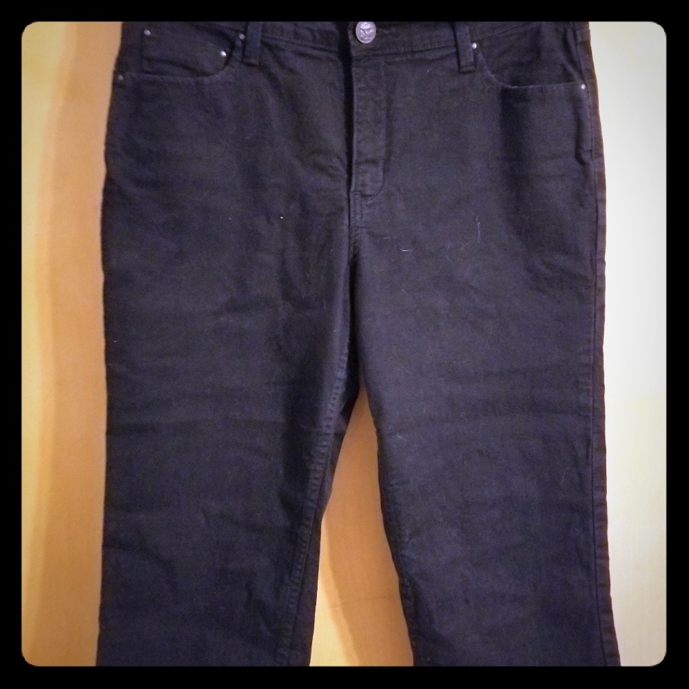 Black Jean Capris